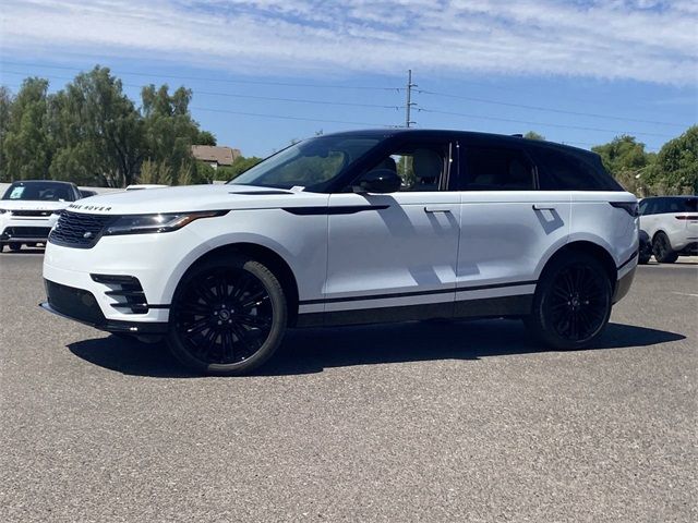 2025 Land Rover Range Rover Velar Dynamic SE