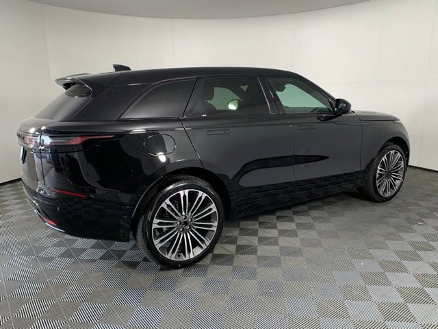 2025 Land Rover Range Rover Velar Dynamic SE