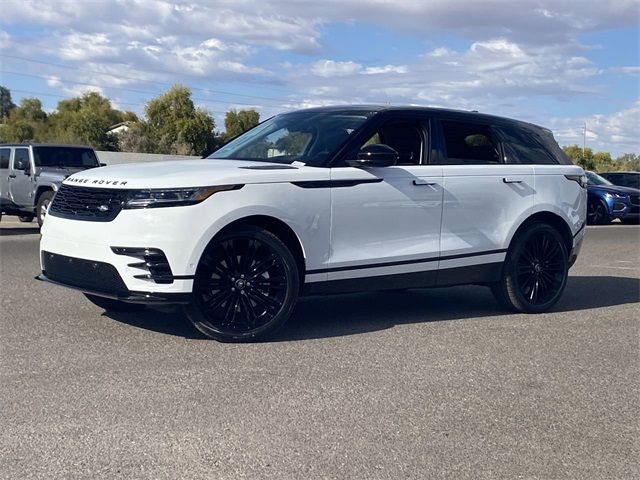 2025 Land Rover Range Rover Velar Dynamic SE