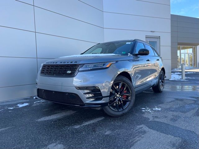 2025 Land Rover Range Rover Velar Dynamic SE