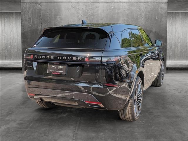 2025 Land Rover Range Rover Velar Dynamic SE