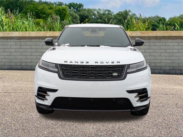 2025 Land Rover Range Rover Velar Dynamic SE