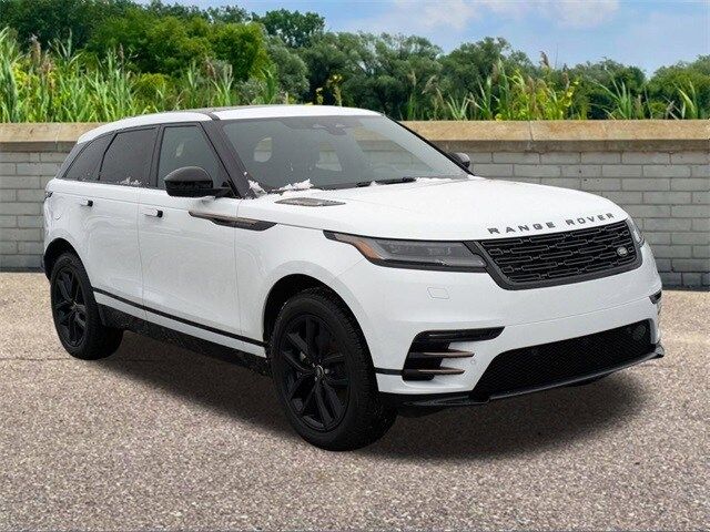 2025 Land Rover Range Rover Velar Dynamic SE