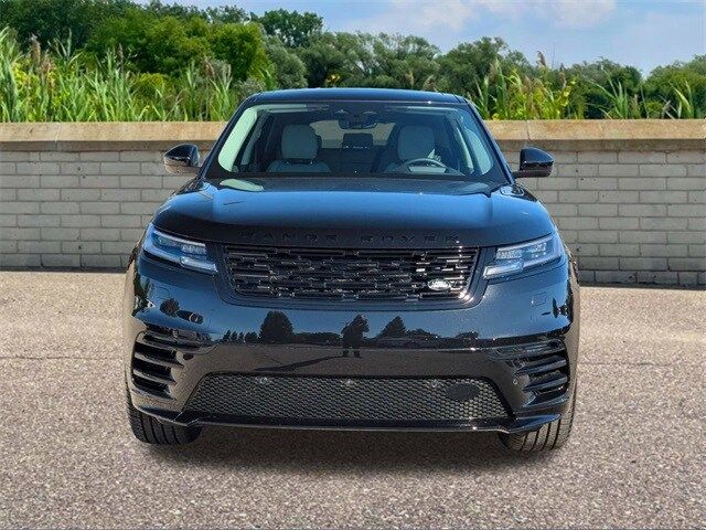 2025 Land Rover Range Rover Velar Dynamic SE