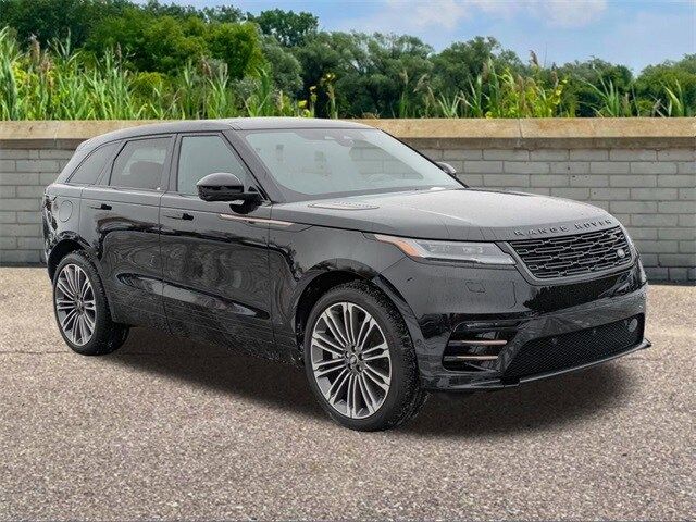 2025 Land Rover Range Rover Velar Dynamic SE