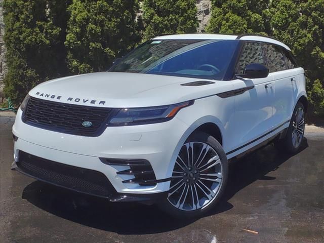 2025 Land Rover Range Rover Velar Dynamic SE