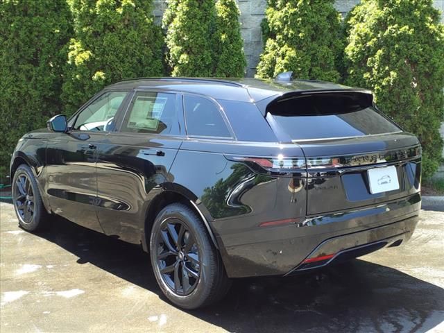 2025 Land Rover Range Rover Velar Dynamic SE