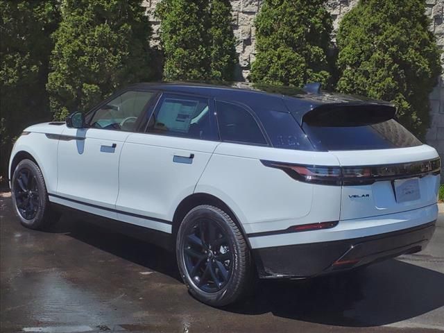 2025 Land Rover Range Rover Velar Dynamic SE