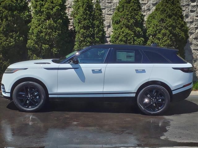 2025 Land Rover Range Rover Velar Dynamic SE