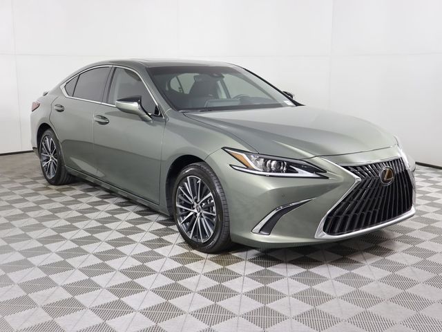 2025 Lexus ES 300h