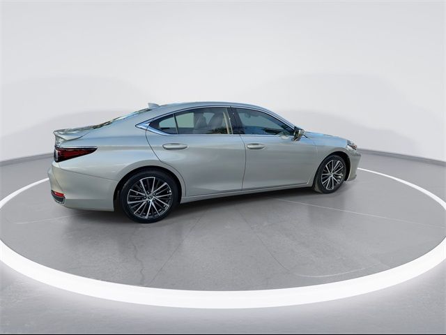 2025 Lexus ES 