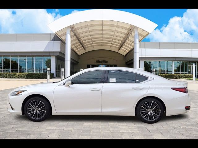 2025 Lexus ES 300h