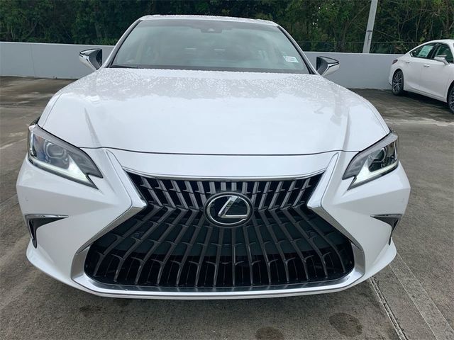 2025 Lexus ES 300h