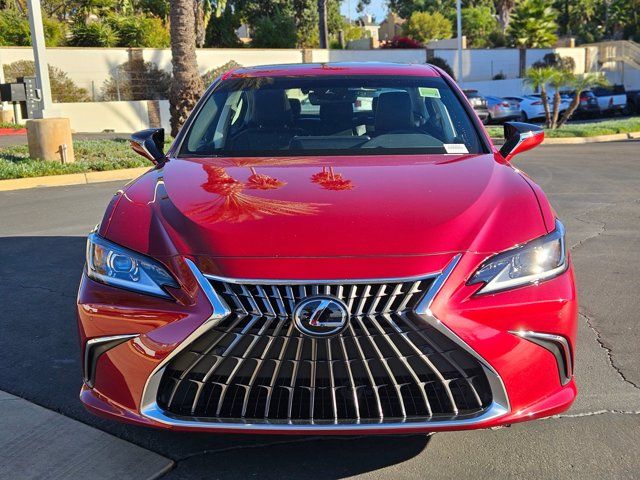 2025 Lexus ES 300h