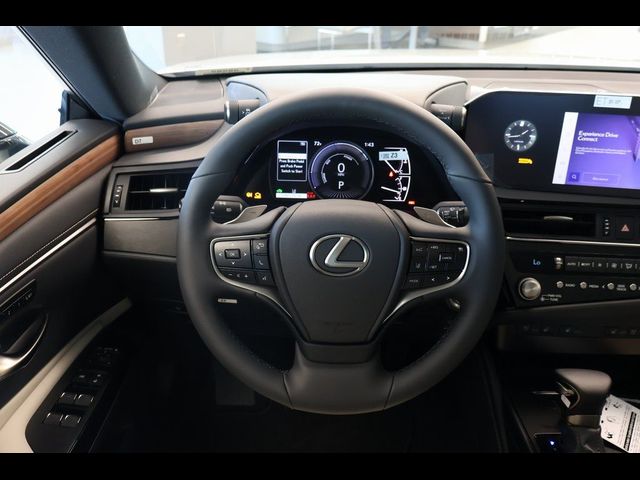 2025 Lexus ES 300h