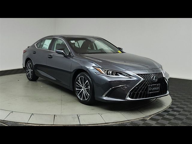 2025 Lexus ES 300h