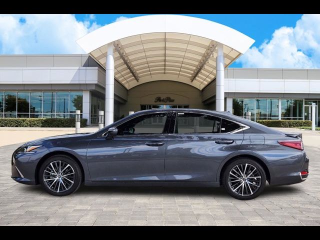 2025 Lexus ES 300h