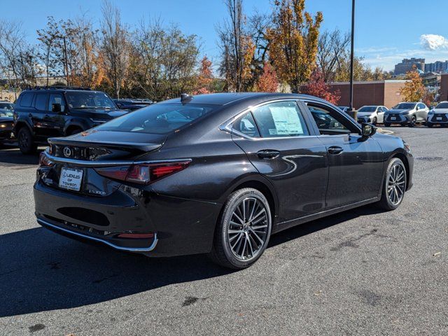 2025 Lexus ES 300h