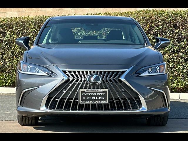 2025 Lexus ES 300h