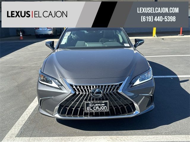 2025 Lexus ES 300h