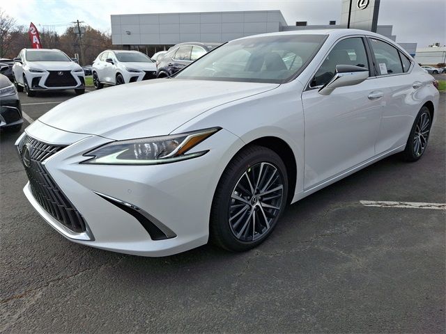 2025 Lexus ES 300h