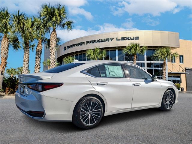 2025 Lexus ES 300h