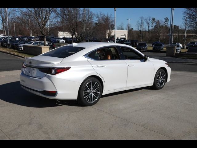 2025 Lexus ES 300h