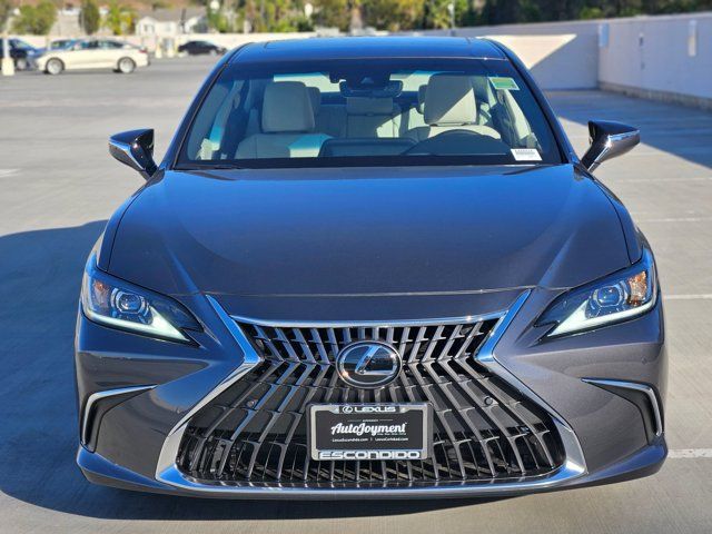 2025 Lexus ES 300h