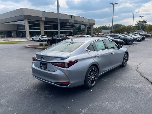 2025 Lexus ES 300h