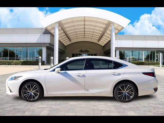 2025 Lexus ES 300h