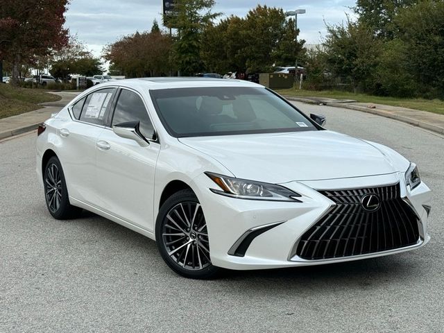 2025 Lexus ES 300h