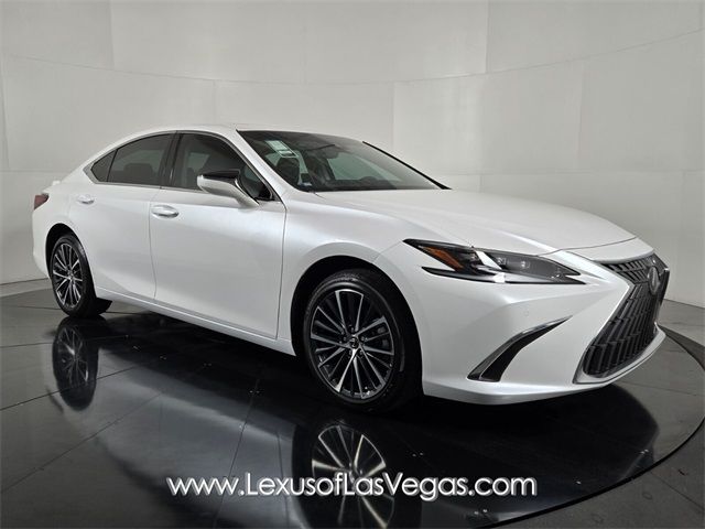 2025 Lexus ES 300h