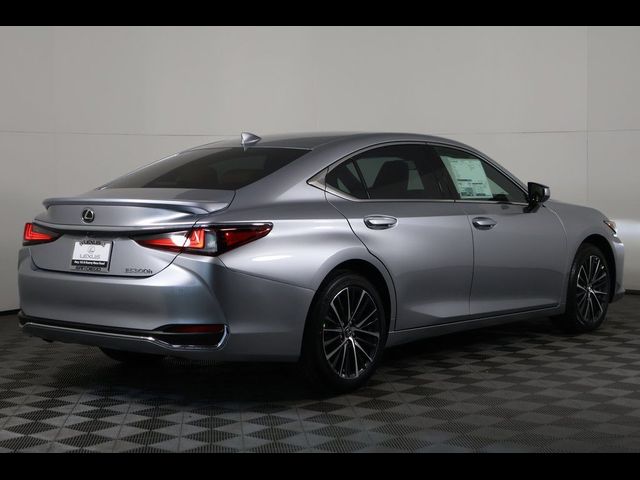 2025 Lexus ES 300h