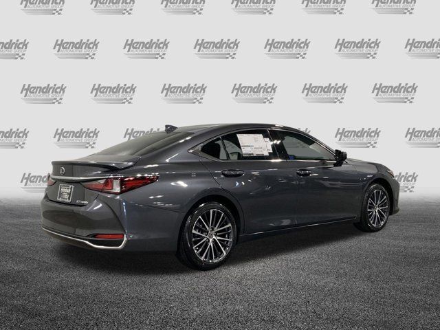 2025 Lexus ES 300h