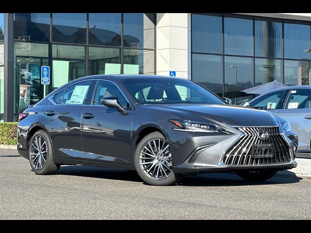 2025 Lexus ES 300h