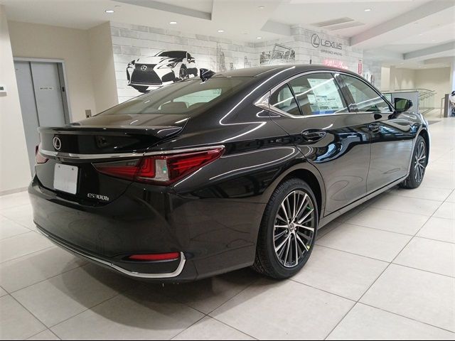 2025 Lexus ES 300h