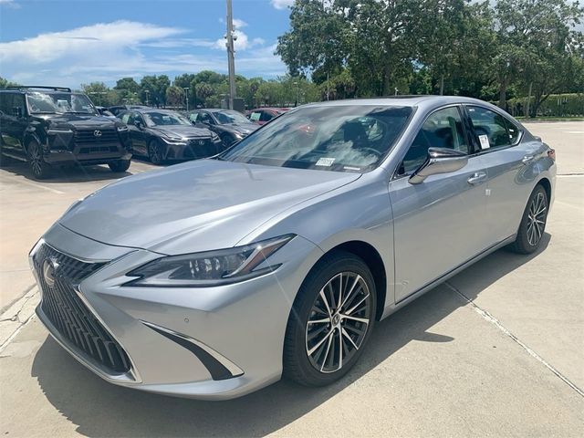 2025 Lexus ES 300h