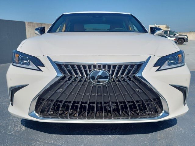 2025 Lexus ES 300h