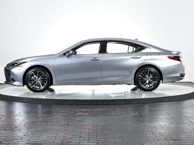 2025 Lexus ES 300h