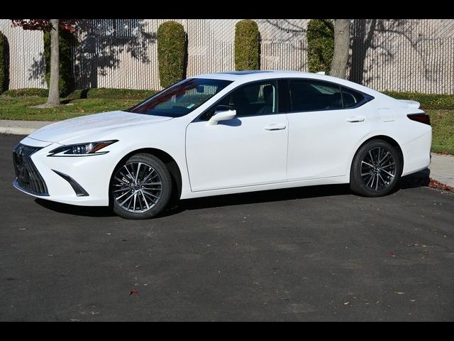 2025 Lexus ES 300h