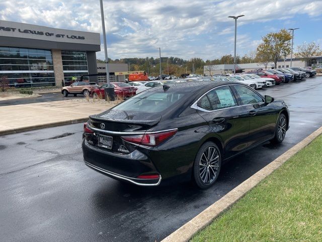 2025 Lexus ES 300h