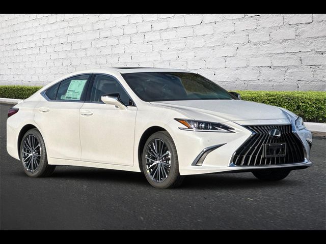 2025 Lexus ES 300h