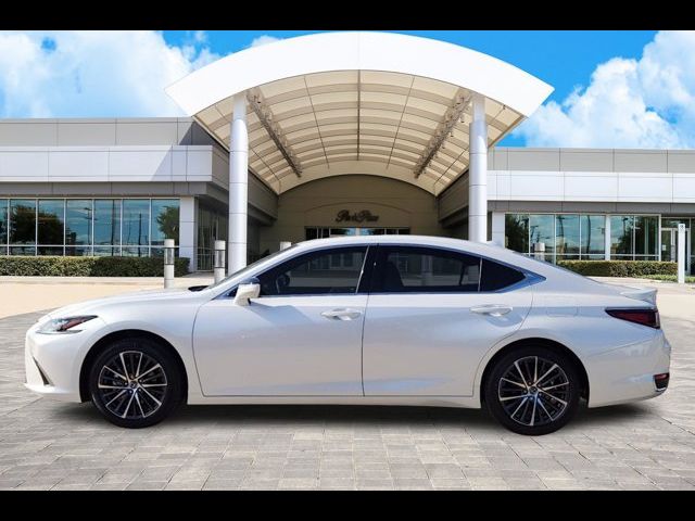 2025 Lexus ES 300h