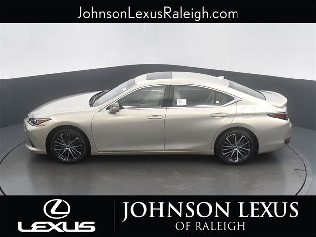 2025 Lexus ES 300h
