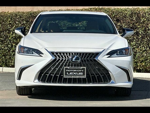 2025 Lexus ES 300h