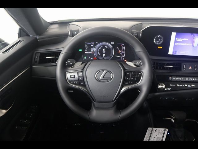 2025 Lexus ES 300h