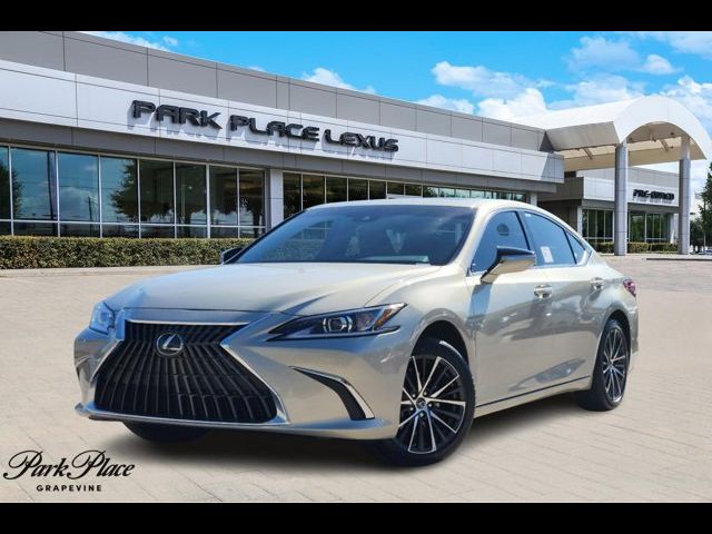 2025 Lexus ES 300h