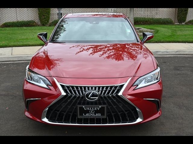 2025 Lexus ES 300h