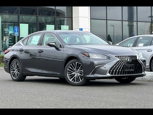 2025 Lexus ES 300h