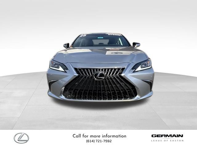 2025 Lexus ES 300h